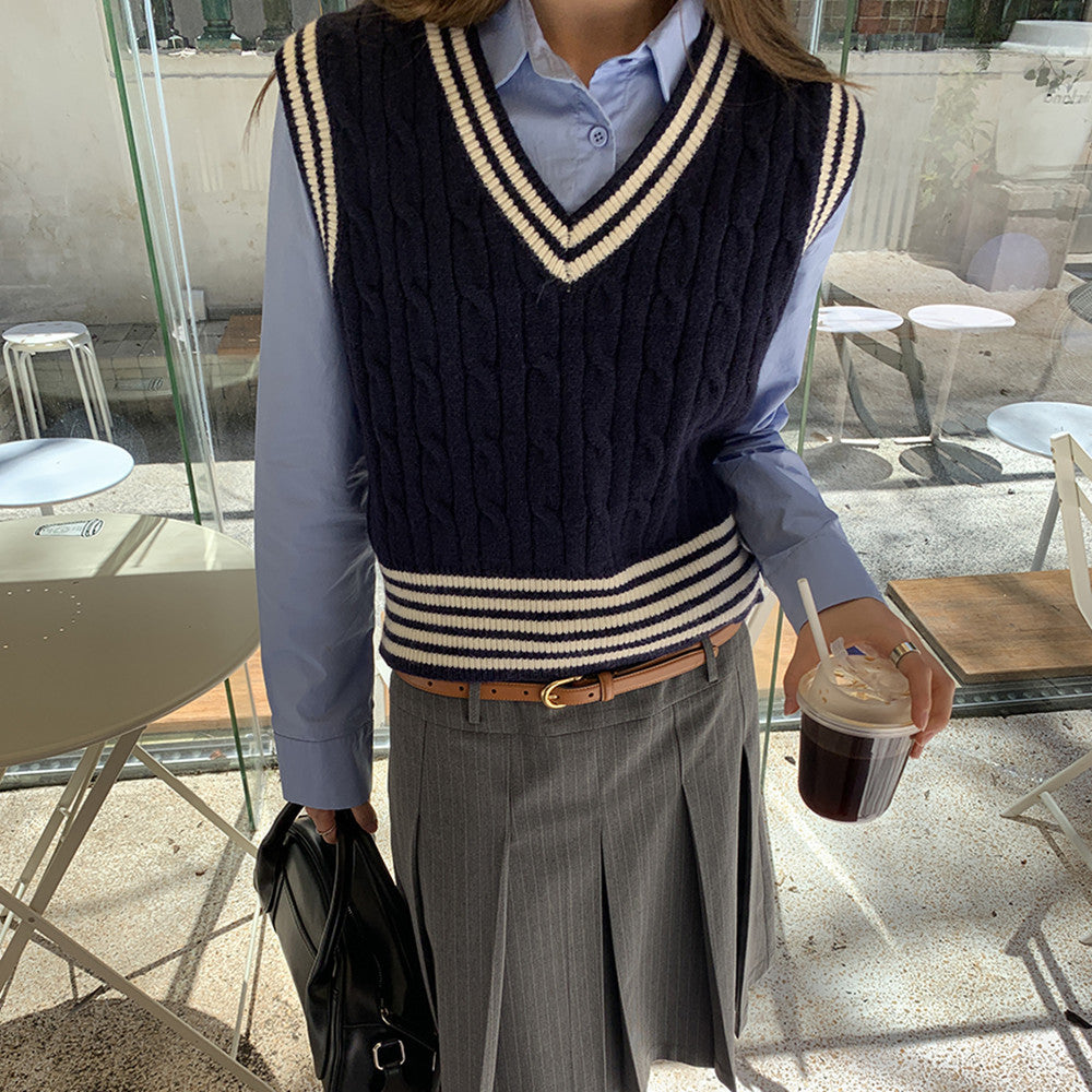 Vellanio™ - Striped Pullover Vest